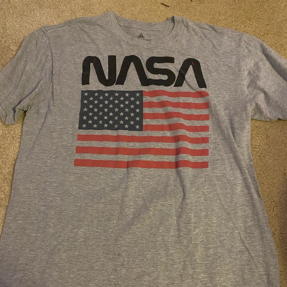 Men’s NASA t-shirt